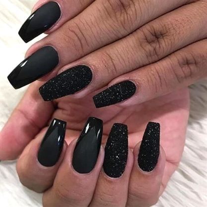 Black Coffin Nail Ideas, Pretty Nail Designs Acrylics, Pretty Nails Glitter, Coffin Nail Ideas, Black Coffin Nails, Nail Design Video, Pretty Nail Colors, Matte Black Nails, Black Acrylic Nails