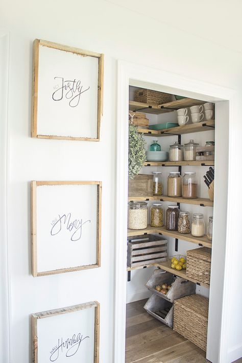 Pantry Goals, Diner Ideas, Open Pantry, Spec House, Farmhouse Pantry, Pantry Room, Pantry Organisation, Staging Ideas, Pantry Remodel