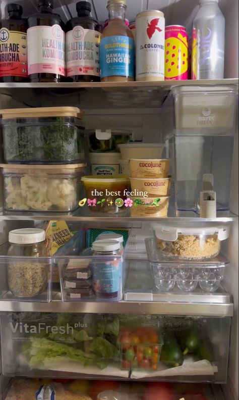 Aesthetic Fridge, Fridge Aesthetic, Healthy Fridge, Healthy Food Motivation, Fridge Organization, Healthy Girl, Healthy Lifestyle Inspiration, Healthy Meal Prep, Pretty Food