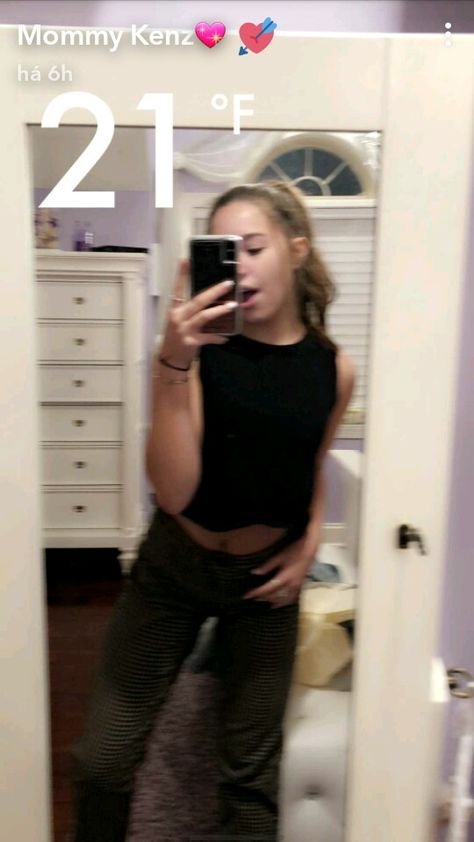 Mackenzie Ziegler Snapchat, Maddie And Mackenzie, Kenzie Ziegler, Mackenzie Ziegler, Dance Moms, Cute Photos, Pittsburgh, Snapchat, Mirror Selfie