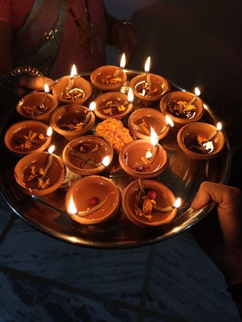 Diya 🪔 Diwali House Lighting Outdoor, Diwali Lights Decoration House, House Lighting Outdoor, Ancestral Healing, Diya Rangoli, Diwali Pictures, Diwali Photos, Lights Decoration, Diwali Decorations At Home