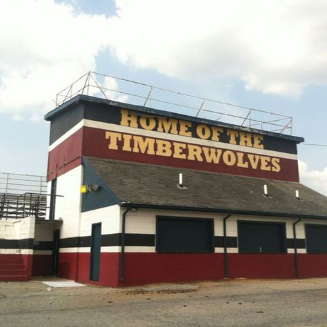 Mystic Falls High school football field. Go Timberwolves. The show may have ended but the Timberwolves still live on at The Mystic Falls High School. Visit Covington Georgia "The Real Mystic Falls". Epic Fandoms has created a Self Guided tour through over 60 locations for The Vampire Diaries. Visit www.epicfandoms.com for more information. #TheVampireDiariesFilmingLocations #ForeverMysticFalls #HollywoodSouth #EpicFandimsTours Mystic Falls High School, Mystic Falls Aesthetic, High School Football Field, Monroe Georgia, School Football Field, Covington Georgia, Covington Ga, Movie Locations, Film Locations