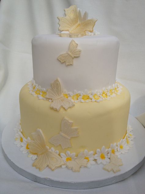 Yellow Sweet 16 Cakes, Daisy And Butterfly Cake, Yellow Butterfly Cake, Quince Cake, Daisy Cake, Lemon Sponge, Butterfly Birthday Cakes, Daisy Cakes, Lemon Frosting