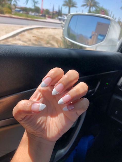 Simple white french tip on almond natural nails White French Tip Almond Nails, Almond Natural Nails, White French Tip Almond, Tip Almond Nails, French Tip Almond Nails, Chrome French, Almond Nails French, Boho Nails, Natural Nail Designs