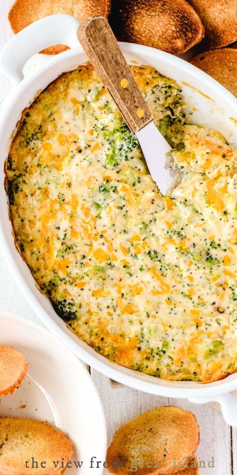 Baked Broccoli Cheese Dip is for broccoli cheese casserole lovers who can't wait for dinner to enjoy their favorite food ever. You've got permission to spoil your appetite with this ultimate hot cheesy appetizer! Broccoli Cheese Dip, Dip For Dinner, Cheesy Dip Recipes, Broccoli Dip, Best Dip, Baked Broccoli, Best Dip Recipes, Baked Dips, Cheesy Appetizer