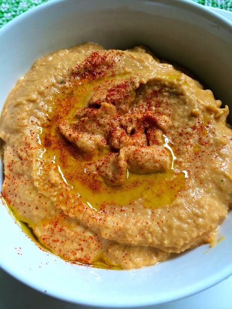 Spicy Hummus Recipe, Best Hummus Recipe, Good Morning And Happy Friday, Spicy Hummus, Hummus Recipe Homemade, Avocado Hummus, Easy Hummus, Healthy Vegetable Recipes, Happy Friday Friends