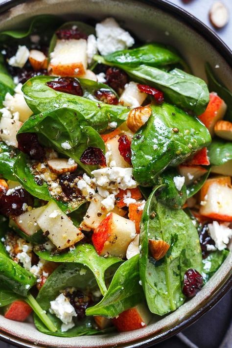 Healthy Spinach Salad, Salad Kale, Feta Salad Recipe, Spinach Salad Recipes, Chinese Dumplings, Cloud Bread, Best Salad Recipes, Salad Recipes For Dinner, Feta Salad