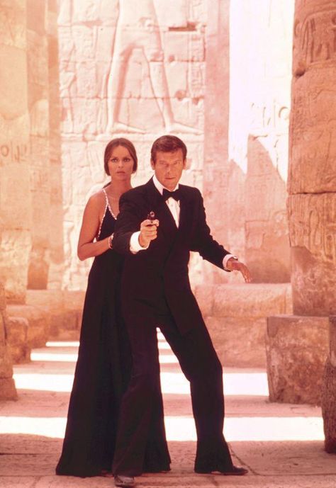 James Bond 1977..."The Spy Who Loved Me"   one of my favorites! Red Satin Prom Dress, Barbara Bach, 007 Casino Royale, The Spy Who Loved Me, Casino Royale Dress, James Bond Girls, Spy Who Loved Me, Casino Dress, Casino Royale Party