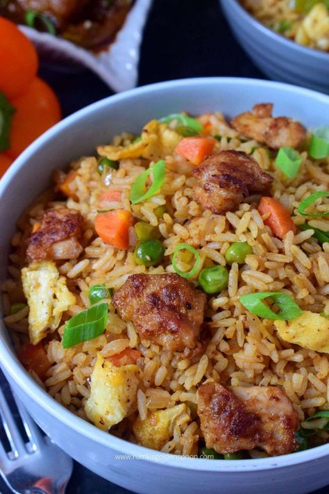 Chicken Fried Rice Bowl, Bulgur Fried Rice, Chicken Fry Rice, Indian Chicken Fried Rice, Ground Chicken Recipes Easy, Fried Rice And Chicken, Curry Fried Rice, Lunch Bowls, Veg Recipe