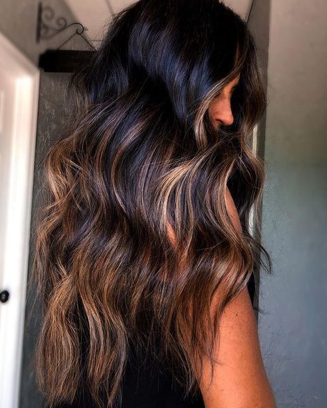 Black And Carmel Ombre Hair, Black Hair Carmel Highlight, Summer Hair For Dark Brunettes, Black And Caramel Balayage, Black Hair With Caramel Money Piece, Dimensional Brunette Cool Tone, Black Hair With Pop Of Color, Black Hair With Honey Highlights, Dark Hair With Light Ends