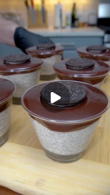 cooks_like_mom on Instagram: "3 ingredients Oreo Dessert  #oreo  #creamy #dessert #chocolate #nobakedessert #nobake #oreodessert # #EasyRecipe #3ingredients #3ingredientrecipe #reelscooking #reelscookingvideo #reelsinstagram #oreocake" Oreo Deserts Cups, Oreo Desserts Easy Quick, Easy Home Dessert Recipes, Oreo Cream Cups, To Go Dessert Ideas, What To Make With Oreos, Oreo Dessert Cups, Simple Dessert Recipes 3 Ingredients, Easy Oreo Desserts