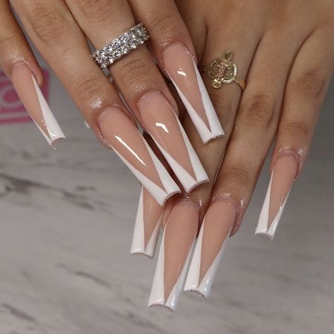 Nails With Design, White Coffin Nails, White And Silver Nails, Long Press On Nails, Homecoming Nails Acrylic, Ballerina Nails, Stick On Nails, Simple Nail Designs, Coffin Nails Designs