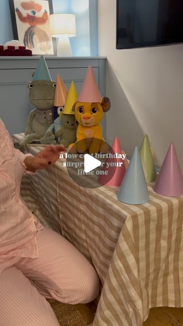 amy at bluebell on Instagram: "I loved doing this for my toddler in July. Cost next to nothing and he loved it so much that he cried on the way to nursery the following Monday because he just wanted to ‘party with his teddies’ 🥺🎉🥳🎂 #cottagecore #cottageliving #cottagelife #cottagerenovation #toddlers #birthdayidea #turningtwo #mumhack #parentinghack #birthdayparty #partyidea #twoyearolds #toddlerparty #surpriseparty #wholesome" Morning Of Birthday Ideas Kids, Morning Birthday Surprise For Kids, Toddler Birthday Morning Surprise, Birthday Morning Surprise For Kids, Morning Birthday Surprise, Kids Birthday Morning, Child Birthday Party, Birthday Breakfast Party, Birthday Morning Surprise