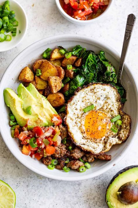 Favorite Savory Breakfast Bowl {Paleo, Whole30} - Single Serve Breakfast, Paleo Running Momma, Breakfast Bowls Recipe, Whole 30 Meal Plan, Healthy Bowls Recipes, Whole 30 Breakfast, Summer Breakfast, Healthy Bowls, Bowl Recipes