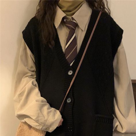 Sweater Vest Women College Japanese Vintage Loose Black Simple Knitting Students Trendy Autumn Elegant All-match Leisure Clothes - Sweater Vest - AliExpress Black Vest Outfit, V Neck Sweater Vest, Simple Knitting, Dark Academia Outfits, Sweater Vest Outfit, Dark Academia Outfit, Academia Outfits, Vest Women, Sweater Vest Women