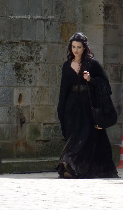 BBC "Merlin" - Katie McGrath as Morgana Morgana Pendragon Dress, Morgana Pendragon Aesthetic, Merlin Characters, Morgana Le Fay, Merlin Morgana, Merlin Show, Morgana Pendragon, Merlin Cast, Bbc Merlin