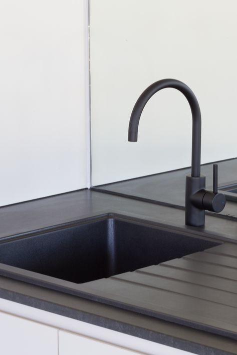 Black Kitchen Tap, Kitchen Tapware, Workers Cottage, Black Kitchen Taps, Kitchen Basin, Matte Black Kitchen, Faucet Design, Plumbing Repair, Contemporary Kitchen Design