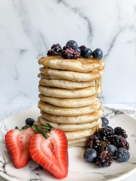 Cassava Pancakes, Cassava Flour Pancakes, Recipe Pancakes, Cassava Flour Recipes, Yummy Pancake Recipe, Make Pancakes, No Flour Pancakes, Healthy Pancake Recipes, Flour Pancakes