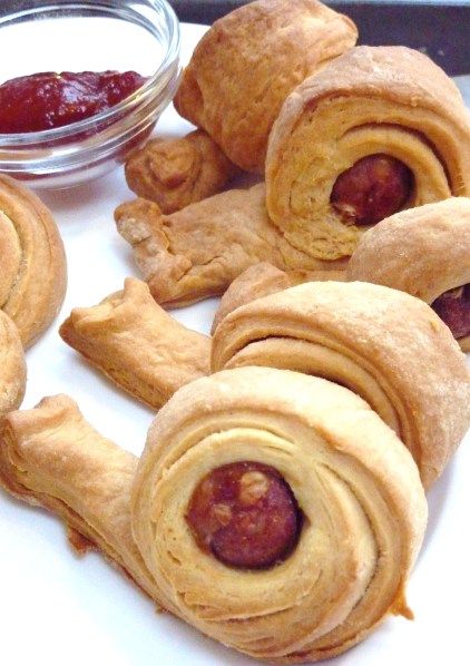 Snail Themed Party, Snail Party, Ghibli Birthday, Picknick Snacks, Animals Habitat, Cottage Party, Cottagecore Picnic, Forest Birthday Party, Sausage Roll