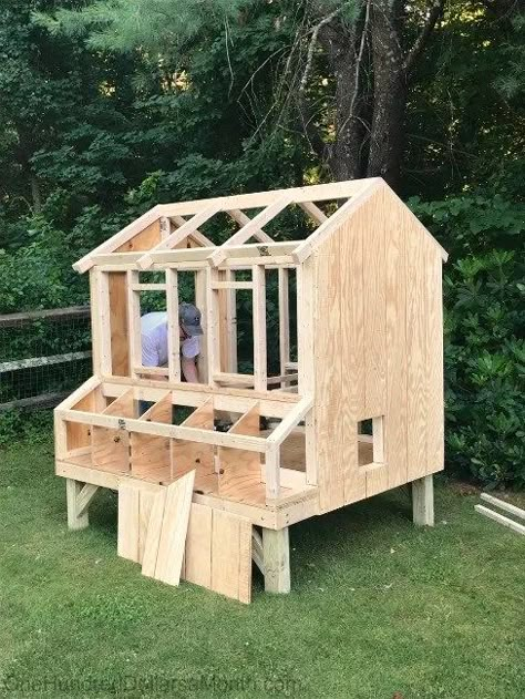 Plywood Chicken Coop Plans, Chicken Coop Plywood Diy, Chicken Coop Egg Boxes Diy, Chicken Coop Simple Diy, Chicken Coops Plans Free, Small Coop Plans, Medium Chicken Coop, 30 Chicken Coop, Chicken Coop Building Plans Free