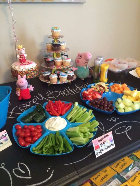 Karmin's Peppa Pig Party | CatchMyParty.com Peppa Pig Birthday Games Activities, Backyard Peppa Pig Party, Peppa Pig Fall Birthday Party, Peppa Pig Birthday Party Food Ideas, Peppa Pig Birthday Food Ideas, Peppa Pig Charcuterie Board, 2nd Birthday Peppa Pig Party, Peppa Pig Fruit Tray, Peppa Pig Party Table