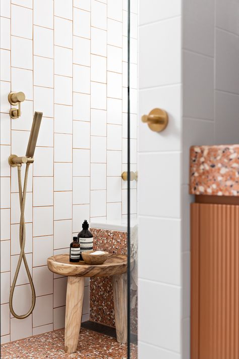 White Tile Terracotta Grout, White Tiles Terracotta Grout, White Tile With Terracotta Grout, White Tiles Orange Grout, Orange Grout Bathroom, Coloured Grout Bathroom, Terracotta Grout, Orange Grout, Niche Styling