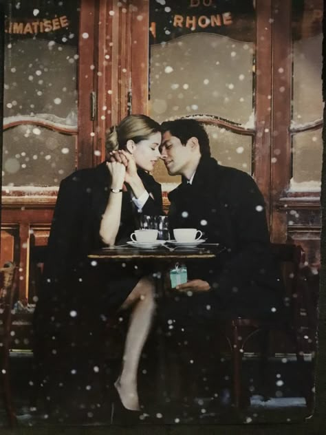 Nyc Christmas Couple, Christmas Love Couple, Paris Couple, Christmas Moodboard, Dream Husband, Classy Christmas, Snow Angel, Dream Relationship, A Little Life