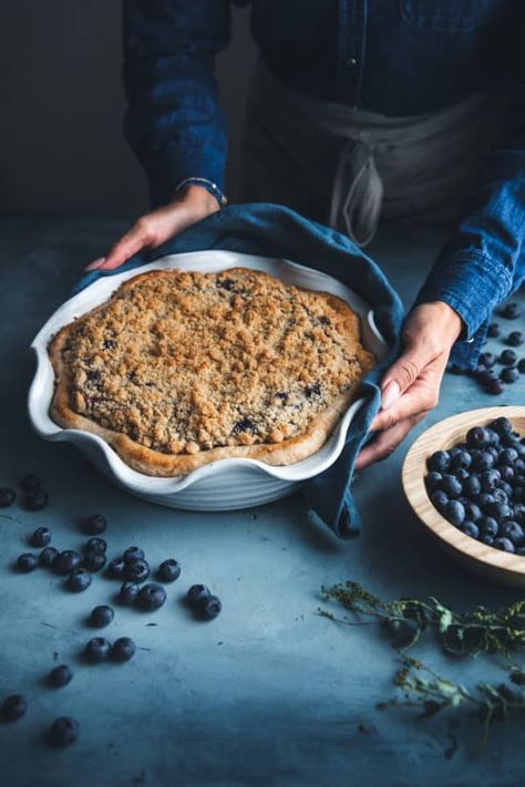 Blueberry Custard Crumble Pie Custard Crumble, Blueberry Custard, Beef And Guinness Pie, Triple Berry Pie, Oatmeal Cookie Bars, Pear Crumble, Crumble Pie, Caramel Dip, Strawberry Rhubarb Pie