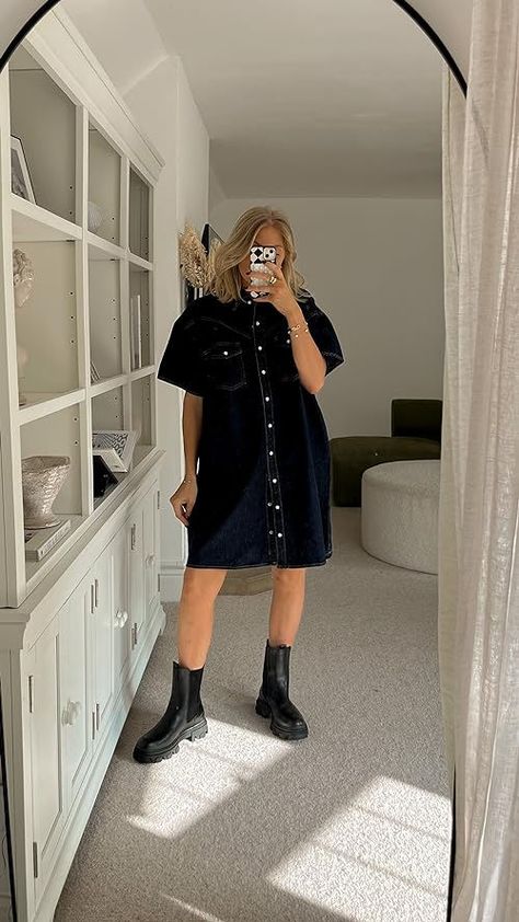 Top Influencer Picks for Fashion Natalia Taylor, Jess Outfits, Gig Outfit, Apostolic Style, Casual Holiday Outfits, Fitness Jobs, Starbucks Barista, Work Fits, Hairstyle Inspo