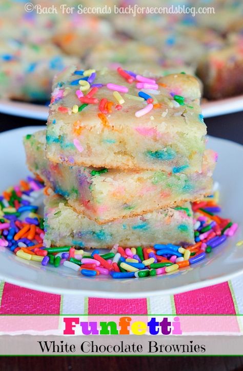 Chewy, Fudgy Funfetti Brownies! So easy to make and they are always a big hit! White Chocolate Brownies, Brownies From Scratch, Birthday Desserts, Fudge Brownies, Yummy Sweets, How Sweet Eats, Chocolate Brownies, Eat Dessert, Cake Batter