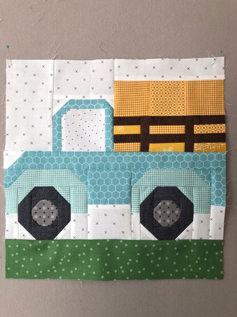 Truck Quilt Pattern, Quilt Styles, Truck Quilt, Tractor Quilt, Farm Quilt Patterns, Farm Animal Quilt, Car Quilt, Animal Baby Quilt, Photo Quilts