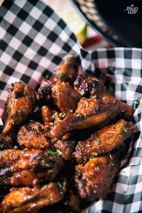 Spicy Cajun Chicken Wings - Wing lovers rejoice! Dive into these Cajun-spiced crispy wings caramelized in a sweet BBQ and spicy sriracha sauce. #Paleo #GlutenFree Cajun Chicken Wings, Spicy Cajun Chicken, Cajun Wings, Crispy Wings, Baked Chicken Wings, Wing Sauce, Cajun Chicken, Sriracha Sauce, Grilled Chicken Recipes