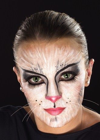 make-halloween-cat2 Sarah Power, Kids Face Paint, Face Painting Halloween, Special Effects Makeup, Halloween Costumes Makeup, Fx Makeup, Face Painting Designs, Halloween Make Up, Cat Makeup