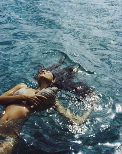 Water Shoot, Nature Goddess, Water Aesthetic, Beach Shoot, Body Of Water, Ocean Vibes, Island Girl, Beach Photoshoot, Summer Photos