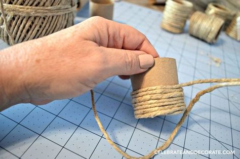 Love the beach? Try these coastal decor ideas now! Coastal Napkin Rings, Napkin Rings Diy, Rub N Buff, Diy Napkins, Paper Rolls, Toilet Paper Roll, Hot Glue, Decoration Table, Coastal Decor