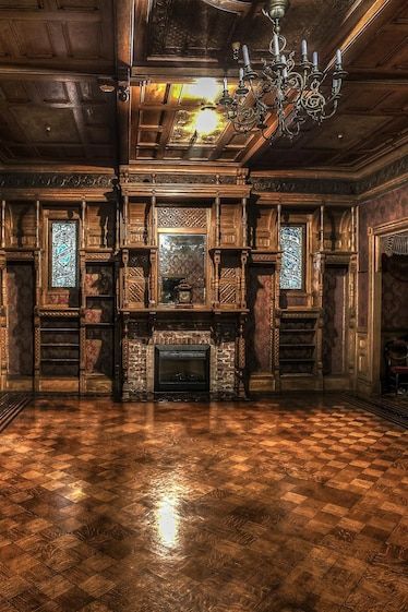 Winchester Mystery House: The mysterious San Jose mansion that spawned a haunted house craze. Read more from National Geographic. Winchester Mansion, Mansion Inside, Dark Woodwork, Victorian Piano, 1800s House, Winchester House, Winchester Mystery House, Mystery House, Mansion Tour