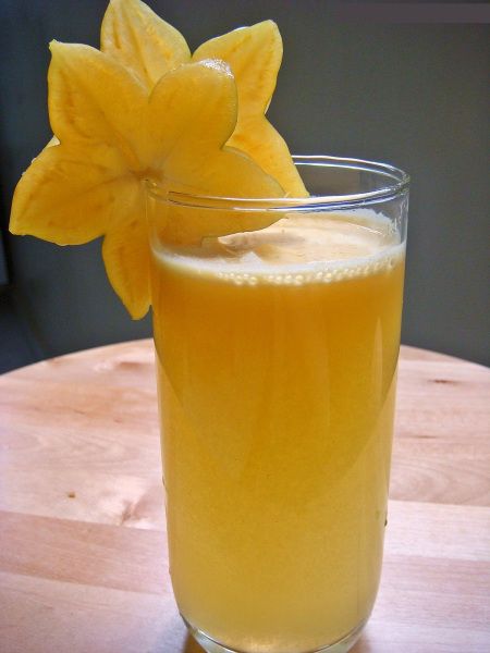 Starfruit Juice Recipe, Star Fruit Recipes, Tropical Fruit Recipes, Fruit Juice Recipes, Star Fruit, Ginger Juice, Natural Drinks, Summer Dishes, Tropical Drink