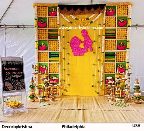 Embracing the beauty of tradition with every petal, bangle, and feather. Here’s to a joyous Seemantham! Seemantham Function Decor by Udayani @urthdecor of #philadelphia branch #usa #seemanthamfunction #seemanthamdecoration #babyshower #babyshowerdecor #ecofriendly #eventplanner #philadelphiaeventplanner #decorbykrishnaphiladelphia @decorbykrishna is a unit of @pellipoolajada Traditional Decorations using only Natural materials #noplastic #nofloralfoam #nothermocoal #nostyrofoam #ecofri... Decoration For Seemantham, Traditional Seemantham Decoration, Sreemantham Decoration, Baby Annaprasana Ideas, Seemantham Decoration, Indian Baby Showers, Cradle Ceremony, Indian Baby, Flowers Decoration