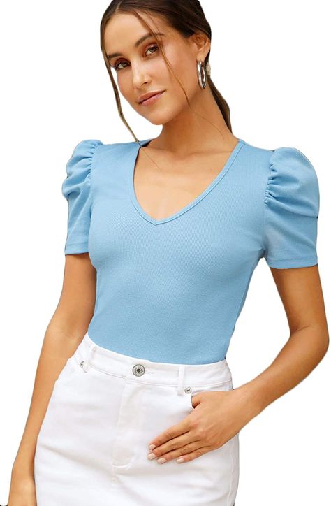 Women Tops Design, High Wasted Jeans, T Shirt Crop Top, Short Puff Sleeve, Rib Knit Top, Trendy Fashion Tops, Outfit Inspo Fall, Winter Outfits Women, Looks Vintage