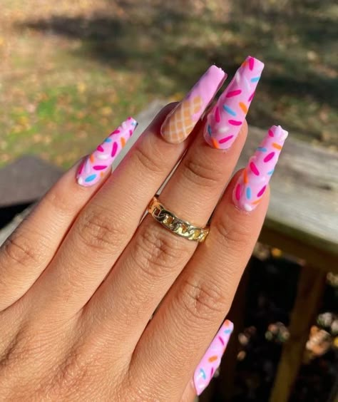 Pastel Nails Coffin Design, Summer Nails Coffin Medium, Candy Theme Nails, Ice Cream Nails Designs, Candyland Nails, Candy Nails Designs, Popsicle Nails, Ice Cream Nail Art, Sprinkle Nails