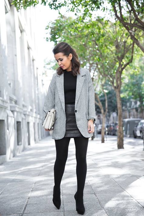 Gray Blazer Outfit Women, Blazer And Skirt Outfits, Grey Blazer Outfit, Zipper Outfit, Secretary Outfits, Cold Weather Dresses, Mini Skirt Fashion, Blazer Outfits For Women, Gray Blazer