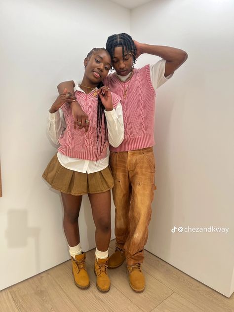 Couple Fits Streetwear, Fall Matching Outfits Couple, Couple Fashion Matching, Matching Black Couple Outfits, Black Couples Matching Outfits, Pink Vest Outfit, Hype Outfits, Black Couple Outfits, Dad Outfits