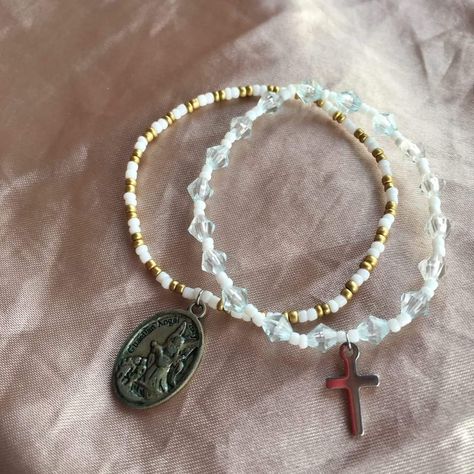 Seed beads with charms and crystals Inspo Fits, Saint Michael, Seed Bead Bracelet, Steel Cross, Seed Bead Bracelets, St Michael, Guardian Angel, Bead Bracelet, Seed Bead