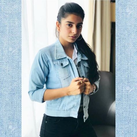 In the right denim, A girl can conquer the World. Aanandam fame @siddhi_mahajankatti looking gorgeous in our denim jacket. . . Dm for… Siddhi Mahajankatti, Conquer The World, A Girl, Denim Jacket, Collar, The World, Women's Top, Quick Saves