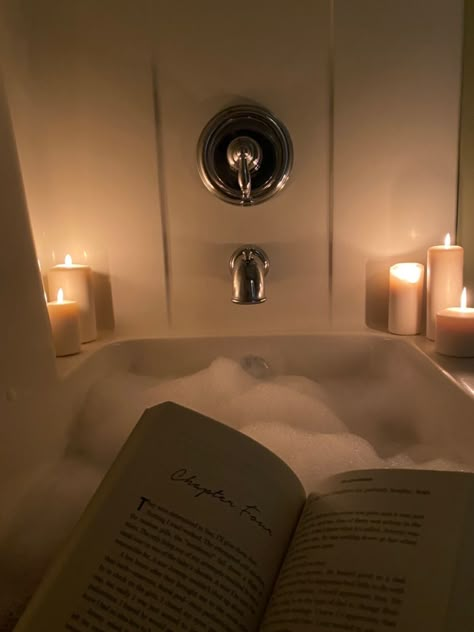 Bath Reading, Cozy Bath, Aesthetic Bath, Bath Aesthetic, Aesthetic Cozy, Bubble Bath, Bath, Candles, Water