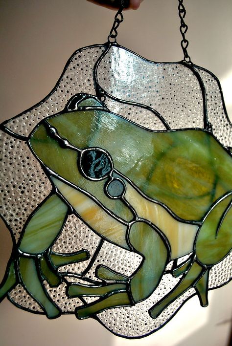 Stained Glass | Little Tiger Glassworks Stained Glass Frog, Tree Frog Art, Frog Ornaments, Stained Glass Patterns Free, Frog Decor, زجاج ملون, Glass Frog, Making Stained Glass, Quirky Decor