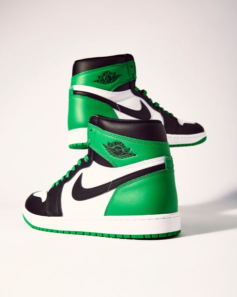 Jordan 1 Gorge Green, Air Jordan 1 Retro High Og Gorge Green, Air Jordan Lucky Green, Green High-top Jordan Shoes For Streetwear, Green High-top Synthetic Jordan Shoes, Jordan 4 Retro Bred, Dream Sneakers, Air Jordan Nike, Lucky Green