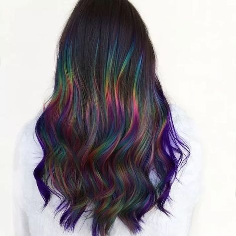 Red Hair Ideas With Other Colors, Oil Spill Hair Brunettes, Rainbow Underneath Hair, Prism Hair Color, Pop Of Color Hair, Hairdye Ideas, Oil Slick Hair Color, Oil Slick Hair, Slick Hair