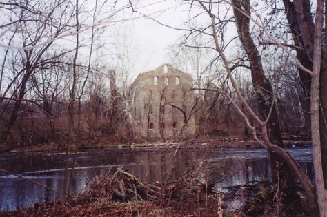 Carpenter's Mill (ghost town)...  Liberty Settlement of the 1801 era... Anyone travelling State Route 315 in Delaware County might notice it across the Olentangy River, just barely south of the place where 315 terminates at State Route 23... Bieber's Mill is only accessible by crossing the river on 23 and doubling back on Chapman Road, the smaller byway which follows the eastern bank of the river... Ruined Buildings, Abandoned Ohio, Ohio Stadium, Bishop Auckland, Diy Father's Day Gifts, Silent Hill, Ghost Town, Cincinnati Ohio, Ghost Stories