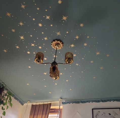 Stars On Ceiling, Bedroom Lighting Ideas Hanging, Starry Ceiling, Star Bedroom, Star Ceiling, Viborg, Nursery Room Inspiration, Painted Ceiling, Dream House Decor